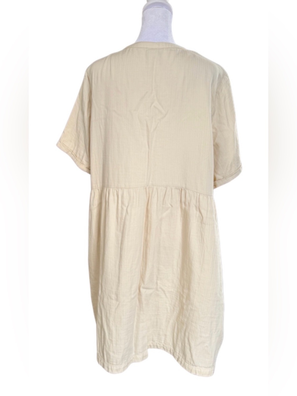 Old Navy Cream Short Sleeve Dress - Picture 2 of 4